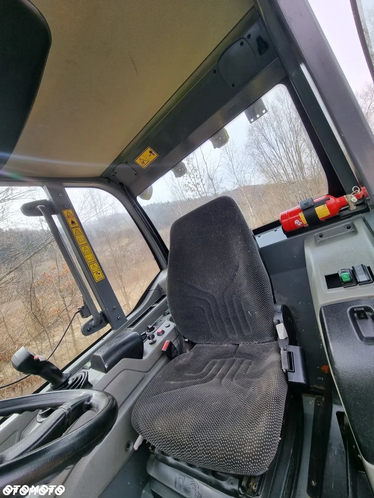 Kramer 5075 Ładowarka kołowa czołowa 353 jak Nowa import Norwegia 2018rok 2500 mtg Oryginał Widły i łyżka silnik Yanmar. Zero luzów i wycieków. Aktualne Badania DEKRA BMWT. Wielka Okazja. Maszyna jak nowa z Salonu. Pochodzi z Gospodarstwa Norweskiego - 12