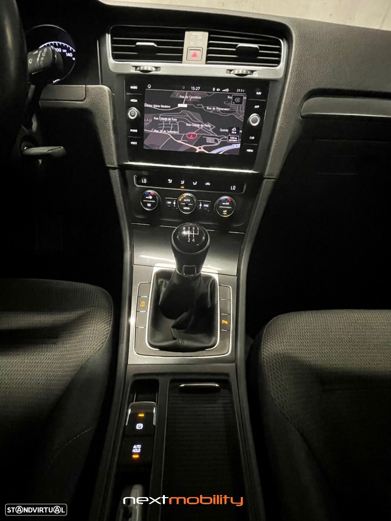 VW Golf Variant 1.6 TDi Confortline - 12