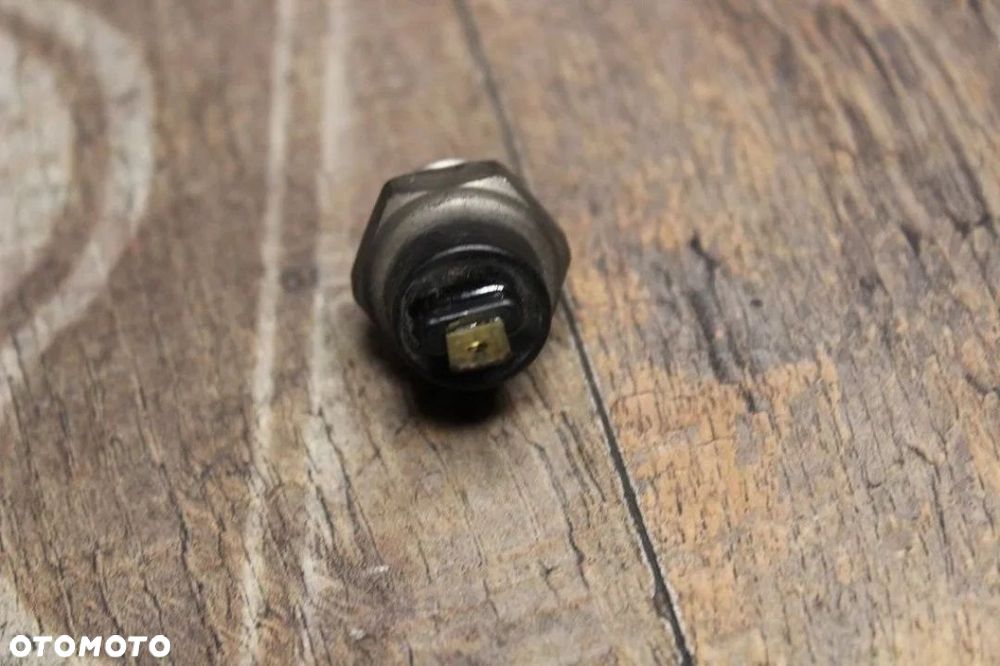 CZUJNIK TEMPERATURY PŁYNU HONDA VTX1300 S - 3