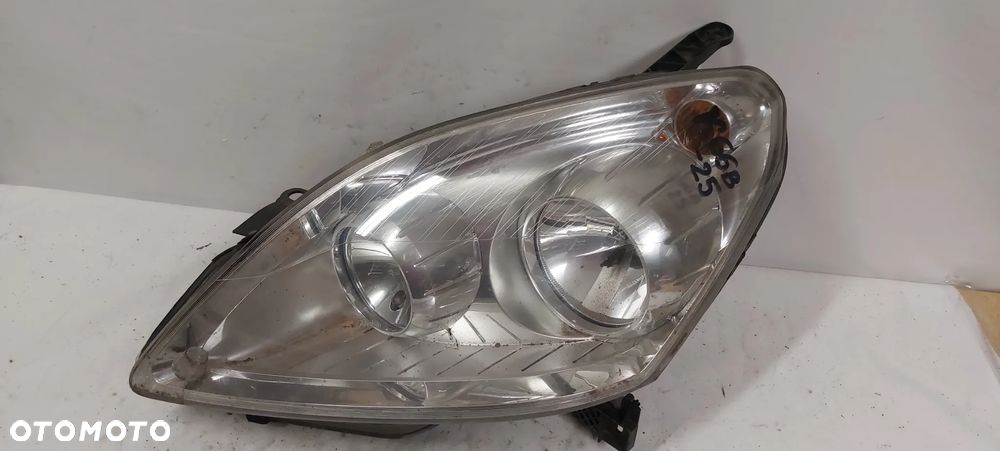 .  LAMPA PRZOD PRZEDNIA LEWA OPEL ZAFIRA B