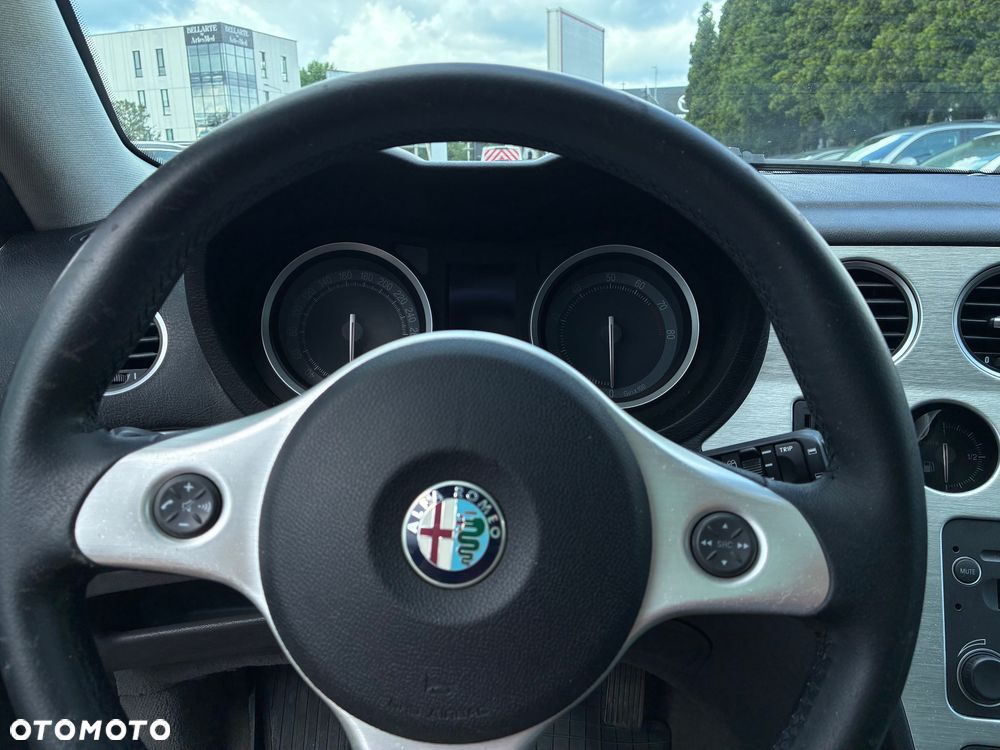 Alfa Romeo Brera 2.2JTS Sky View - 12