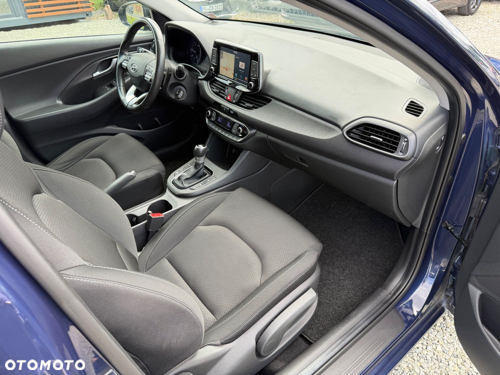 Hyundai i30 1.6 CRDI Trend - 25