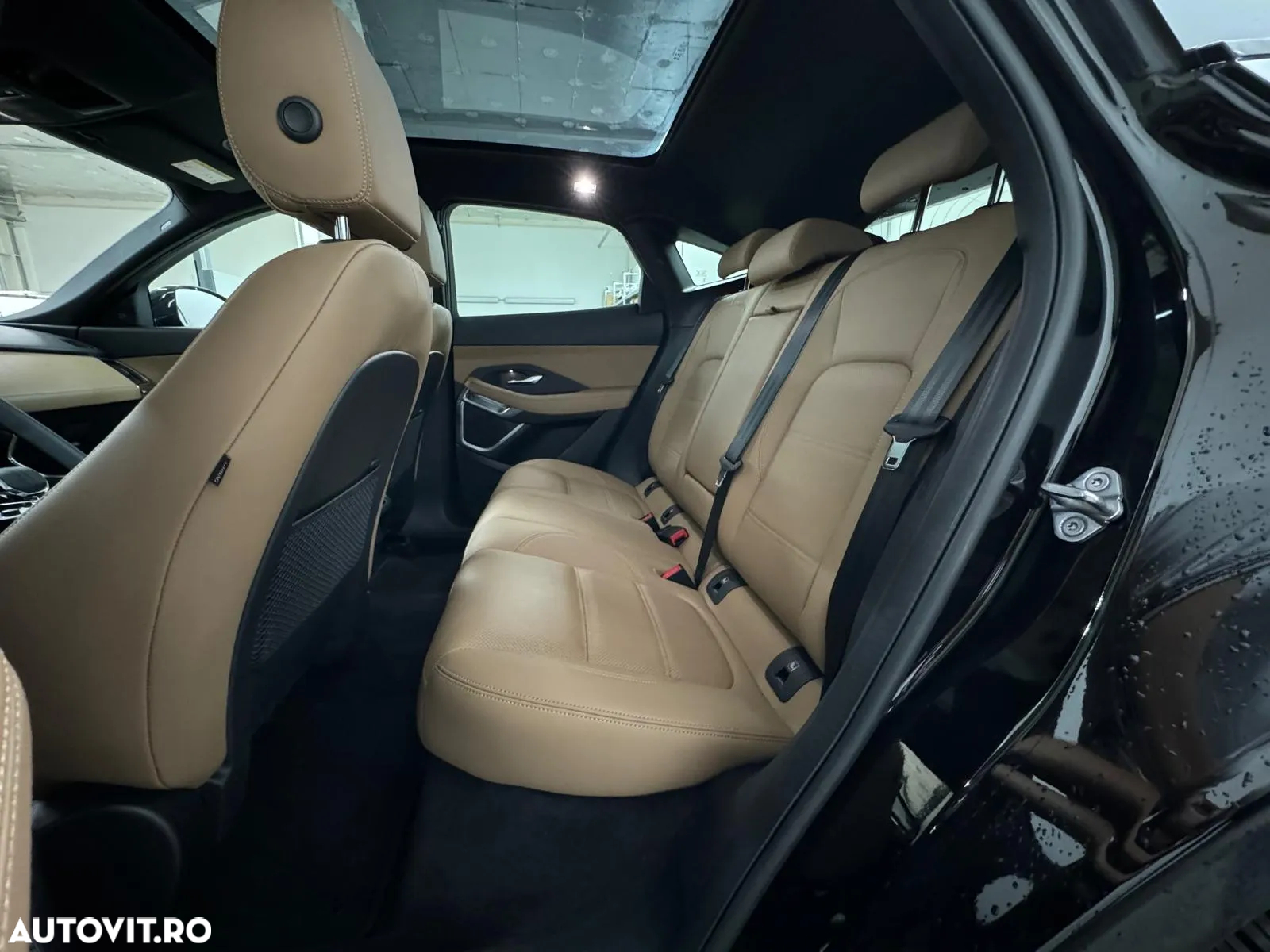 Jaguar E-Pace - 14