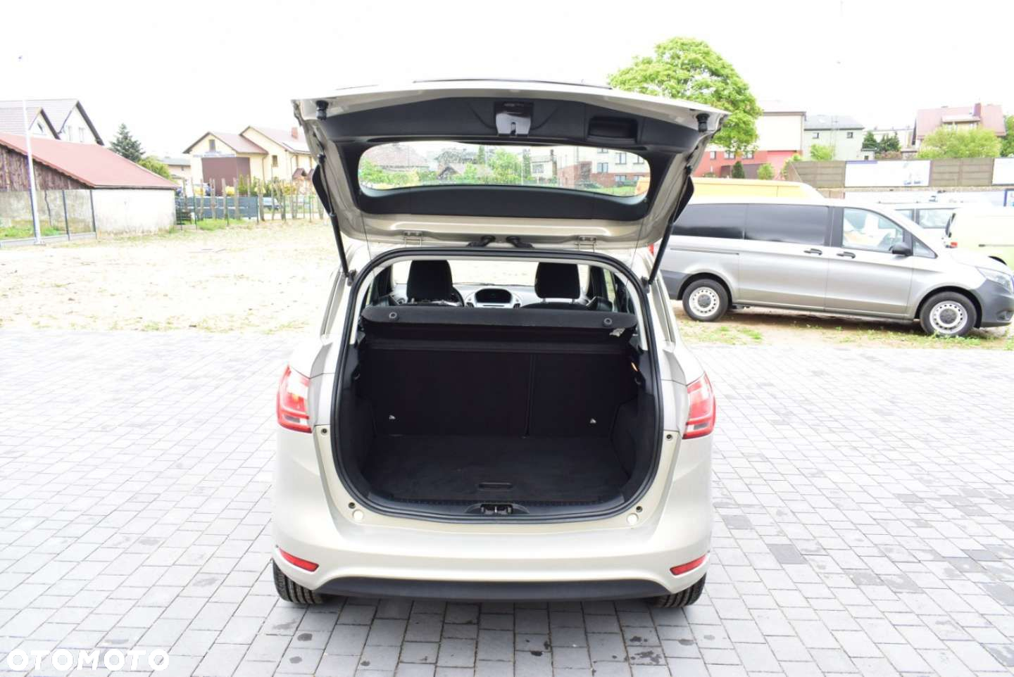 Ford B-MAX - 11
