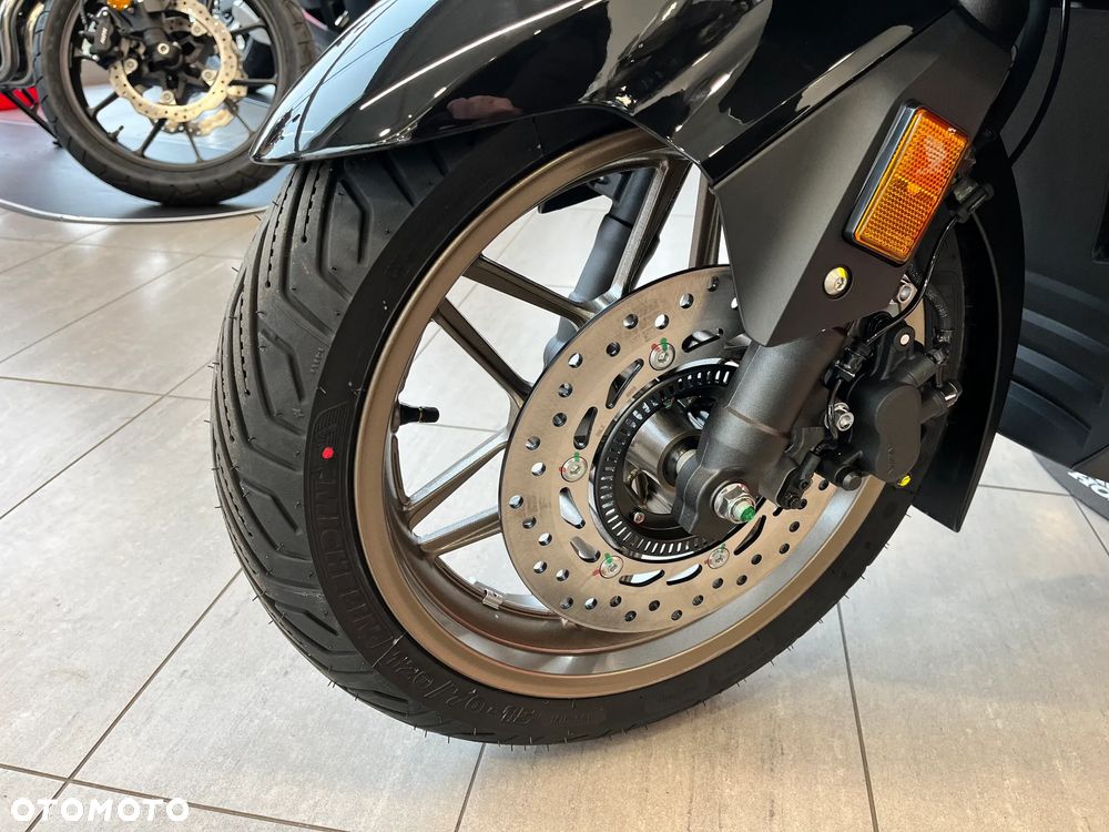 Honda NSS - 13