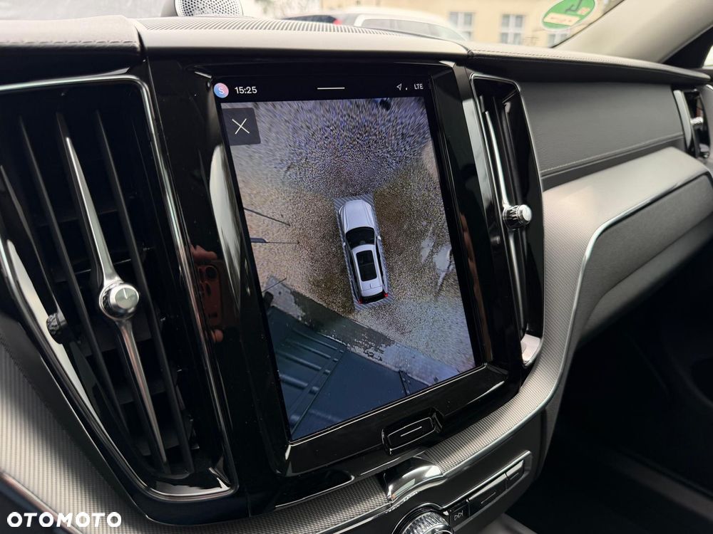 Volvo XC 60 B5 B AWD Ultimate Dark - 26