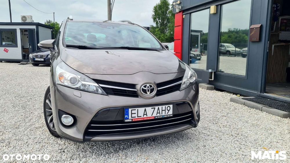 Toyota Verso - 8