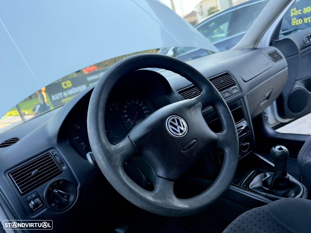 VW Golf Variant 1.9 TDi Confl AC - 38