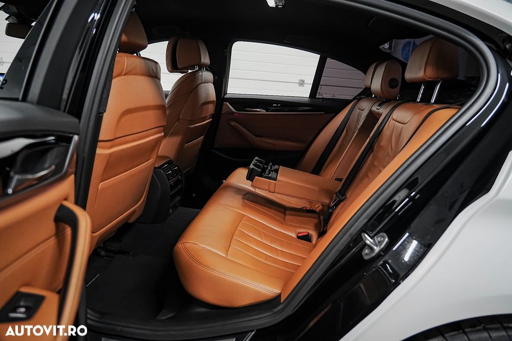 BMW Seria 5 530d AT - 27