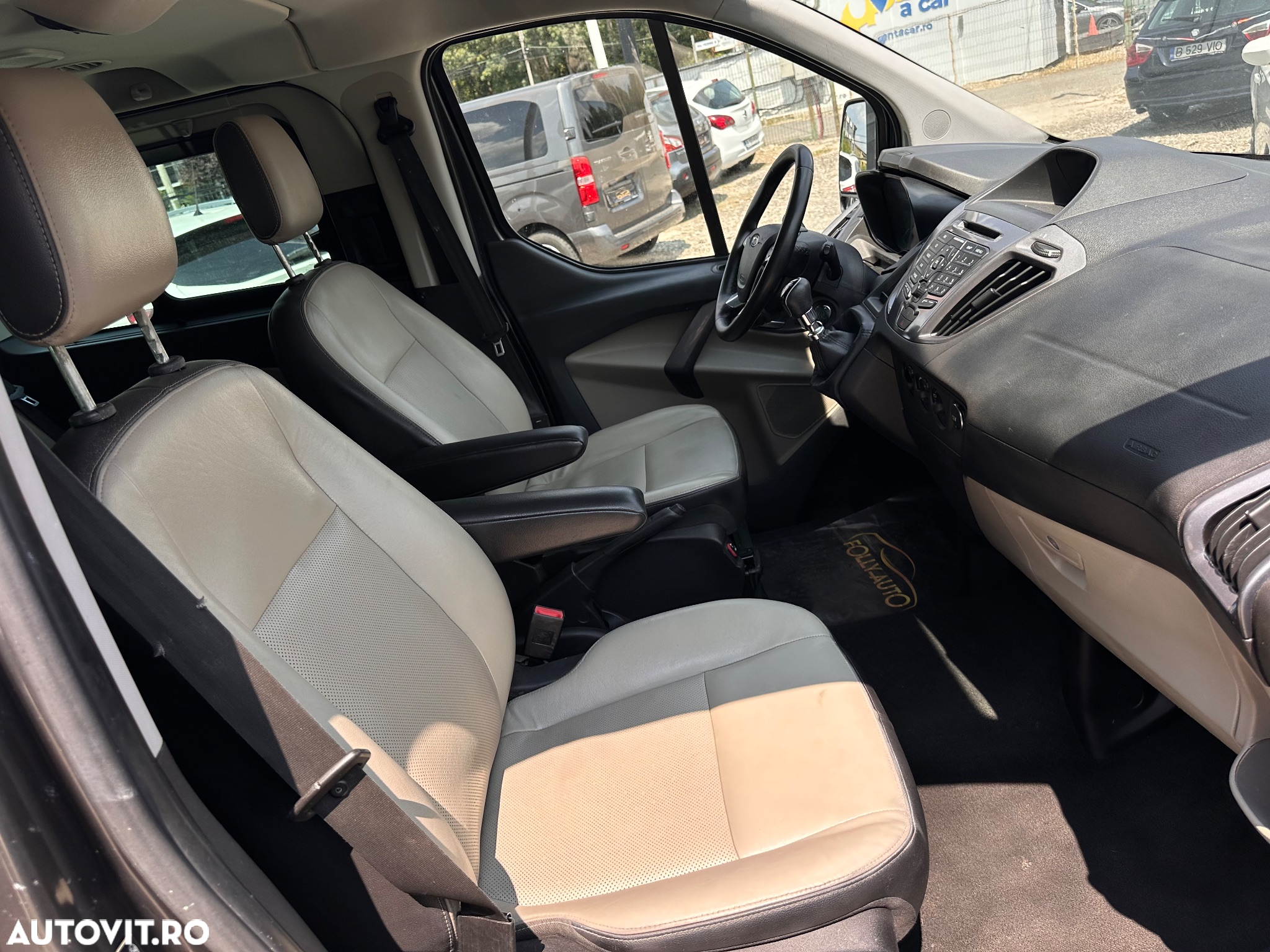 Ford Tourneo Custom 300 L2H1 VA Titanium - 7