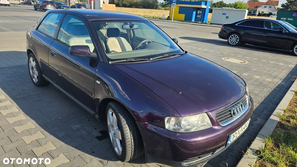 Audi A3 Sportback - 1