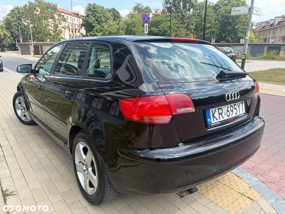 Audi A3 Sportback 1.6 TDI DPF Ambition - 15