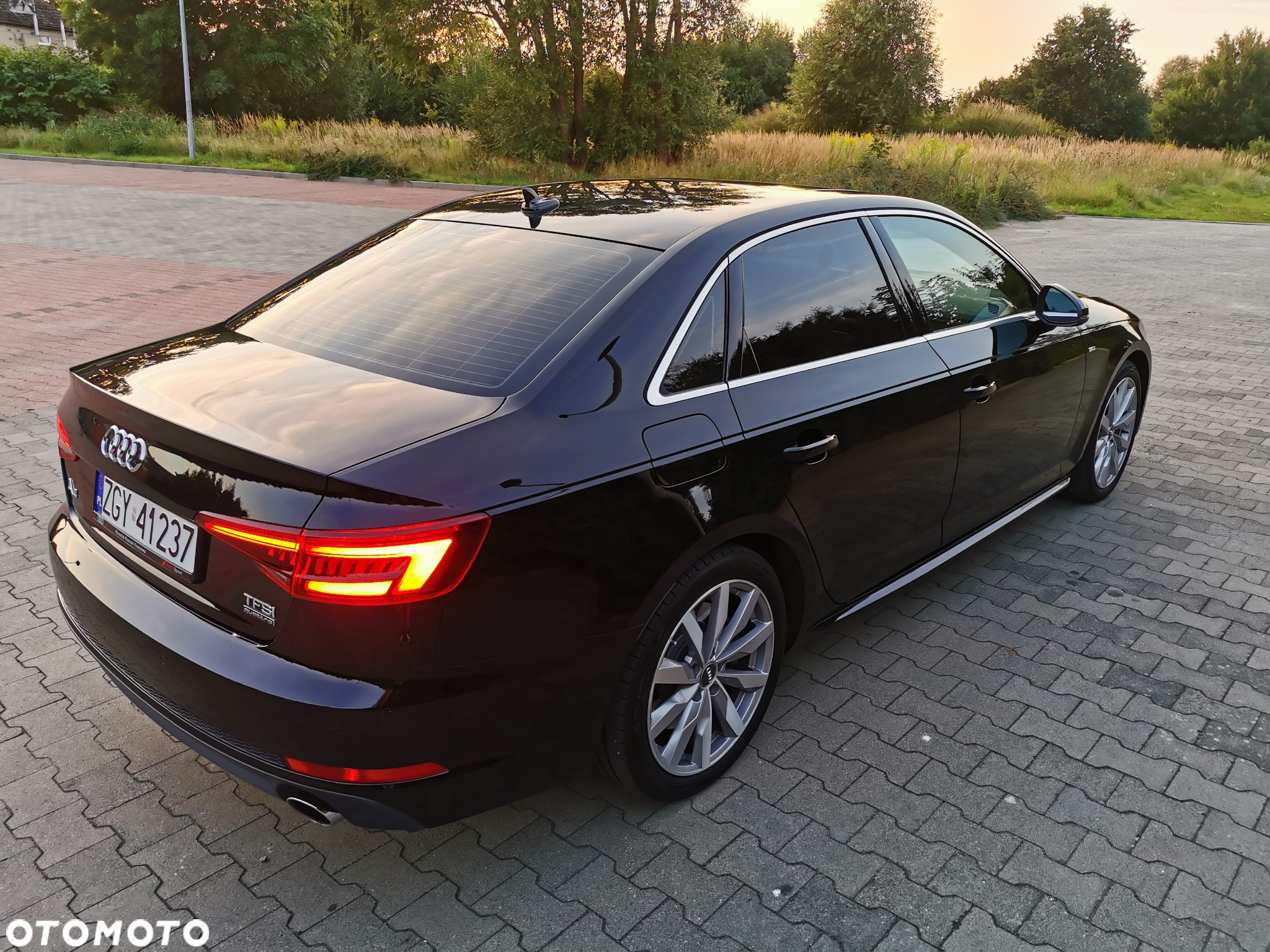 Audi A4 2.0 TFSI quattro S tronic sport - 23