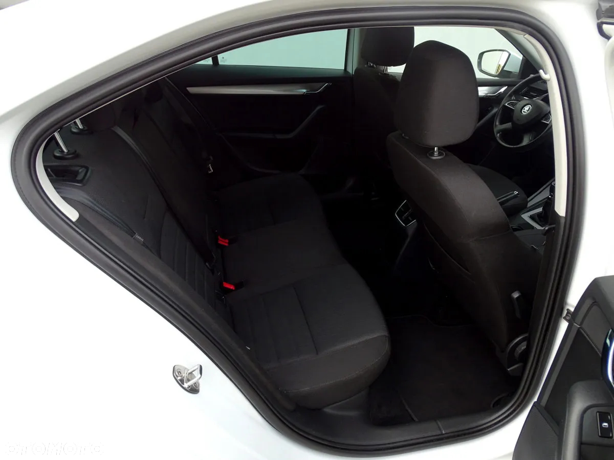 Skoda Octavia 1.8 TSI Ambition - 16
