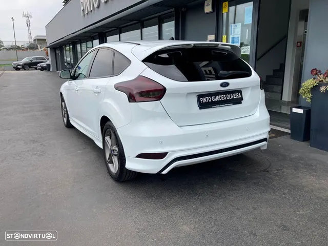 Ford Focus 1.5 TDCi ST-Line - 7
