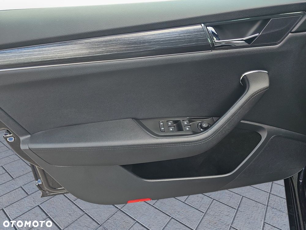 Skoda Superb 2.0 TSI Style DSG - 14
