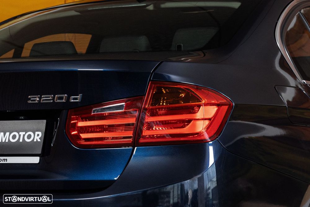 BMW 320 d Auto - 9