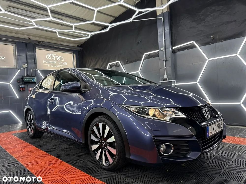 Honda Civic 1.8 i-VTEC Sport Black Edition - 11