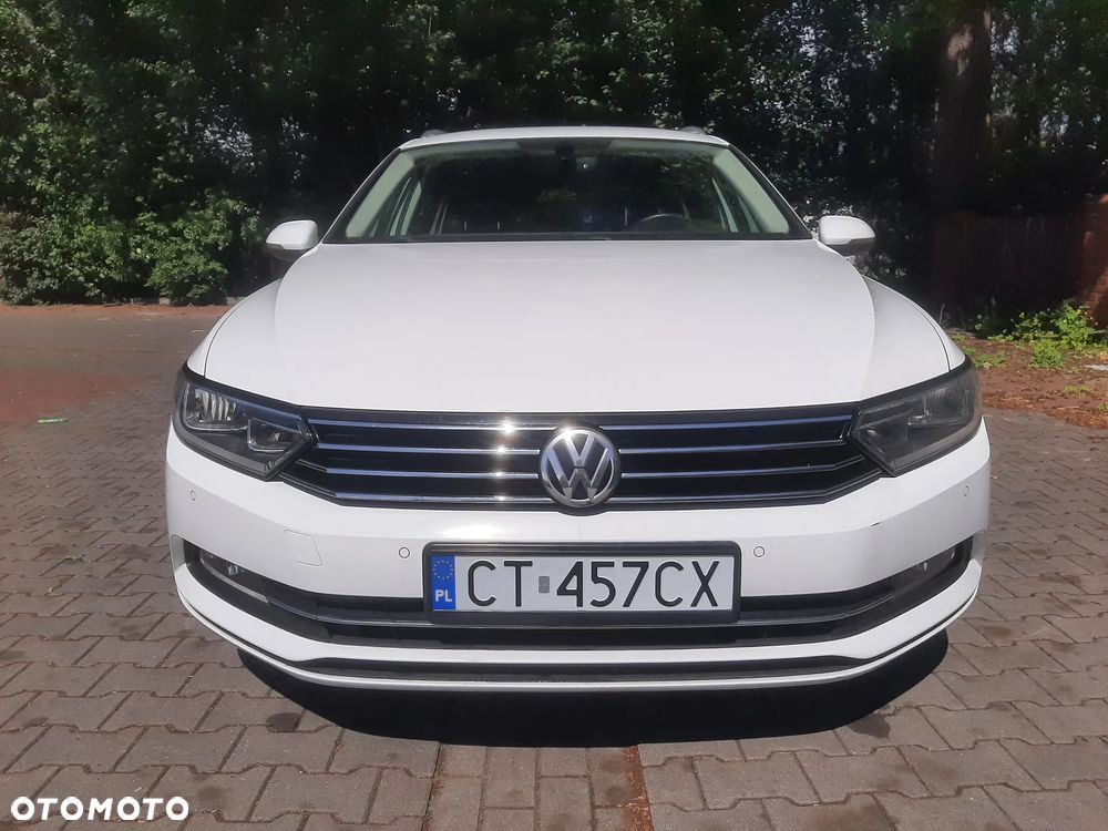Volkswagen Passat - 2