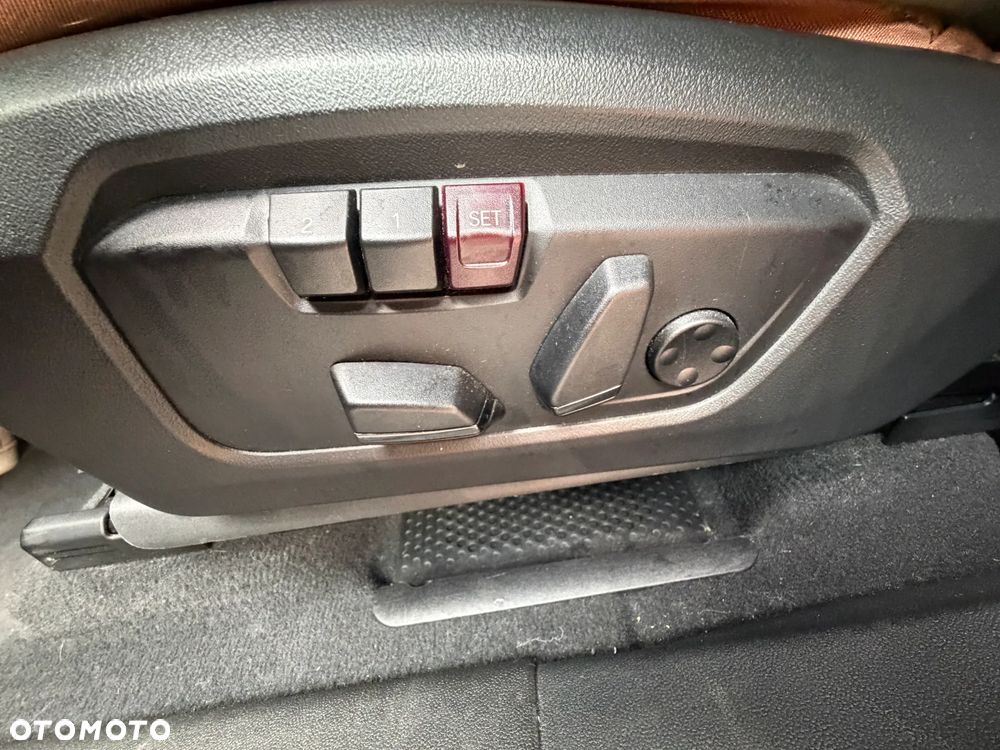 MINI Countryman S ALL4 mHEV Linia Favoured - 12