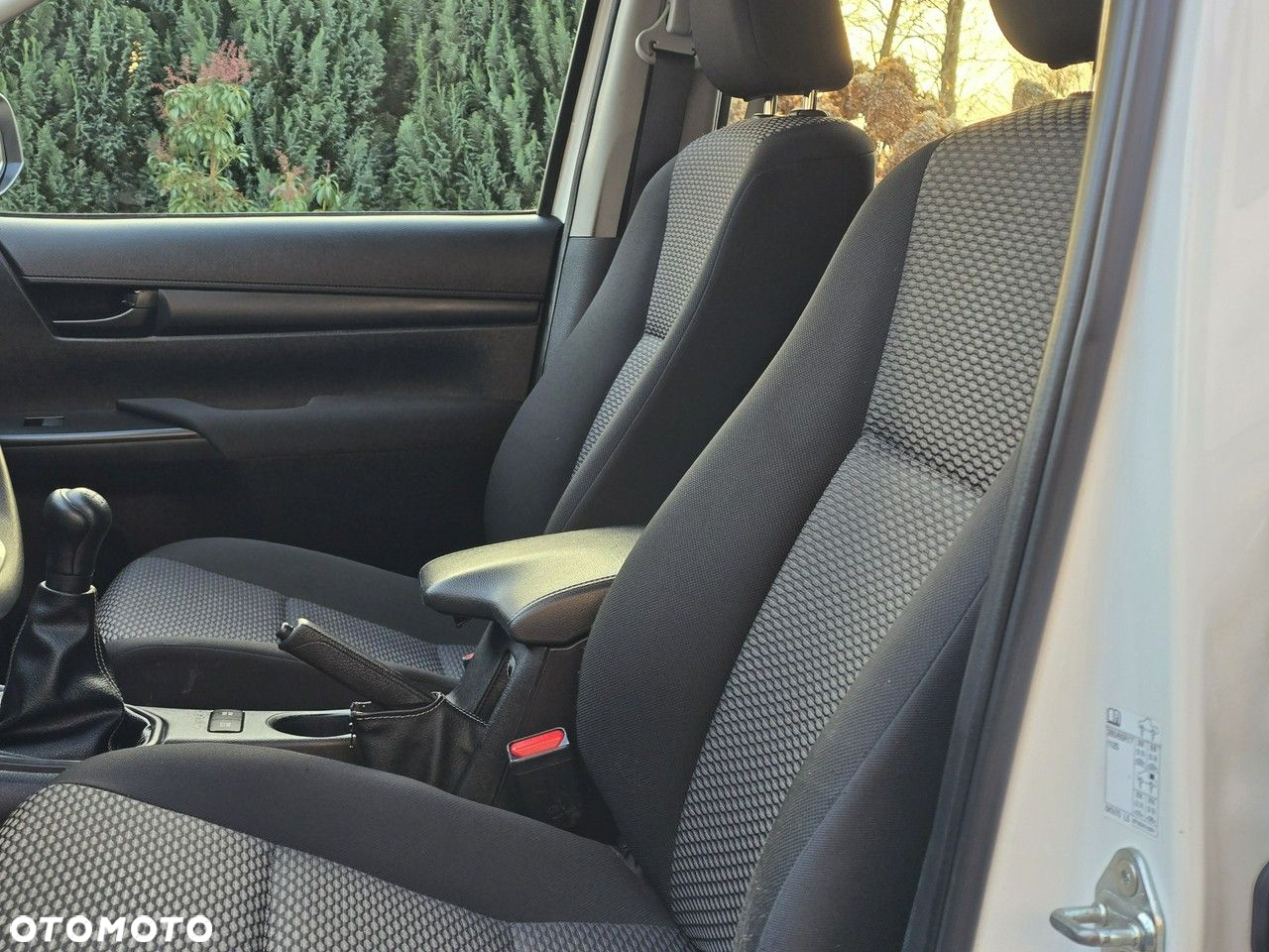 Toyota Hilux - 6