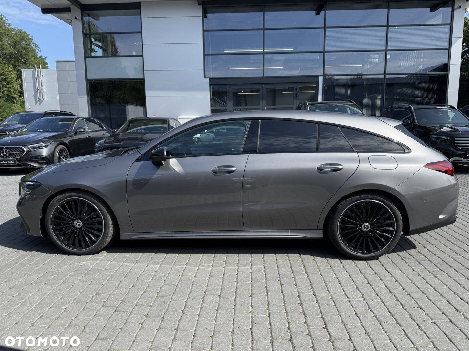 Mercedes-Benz CLA - 4