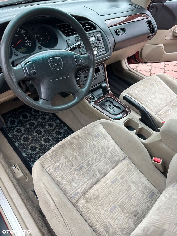 Honda Accord - 16