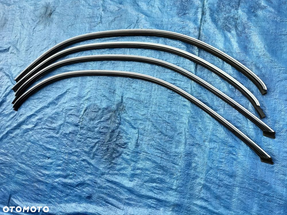 LISTWA KAROSERYJNA BOCZNA DACHU DACHOWA CHROM USZCZELKA LEWA PRAWA MERCEDES CLK W209 AMG