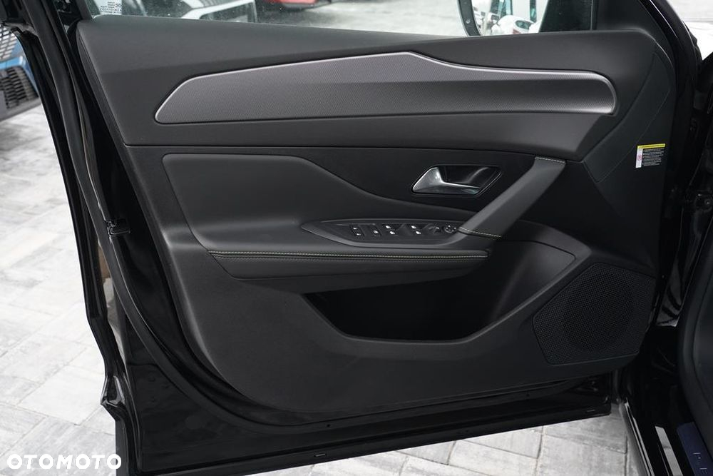 Peugeot 408 1.2 PureTech mHEV GT S&S e-DSC6 - 10