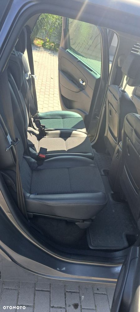 Renault Scenic 2013 photo 5