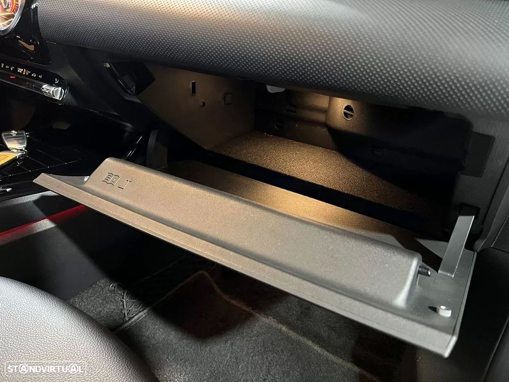 Mercedes-Benz CLA 180 d Shooting Brake Business Solutions Aut. - 18