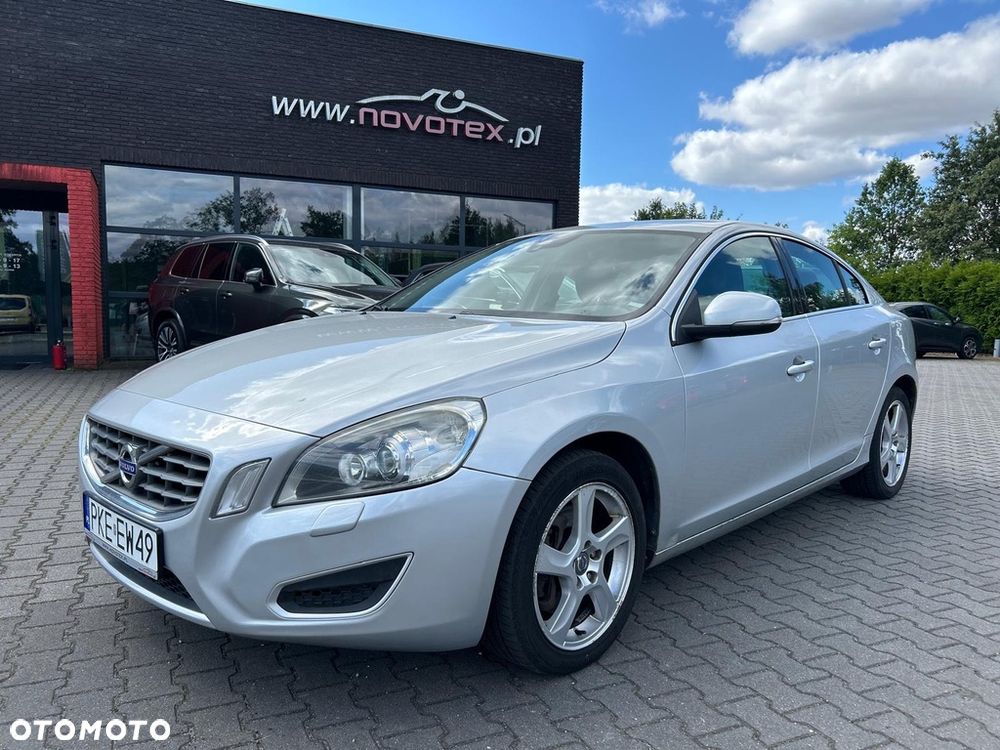 Volvo S60 D5 AWD Geartronic Summum - 1