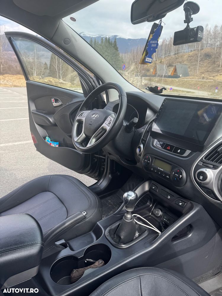 Hyundai ix35 2.0 CRDI High 4WD GLS Style + NAV - 8