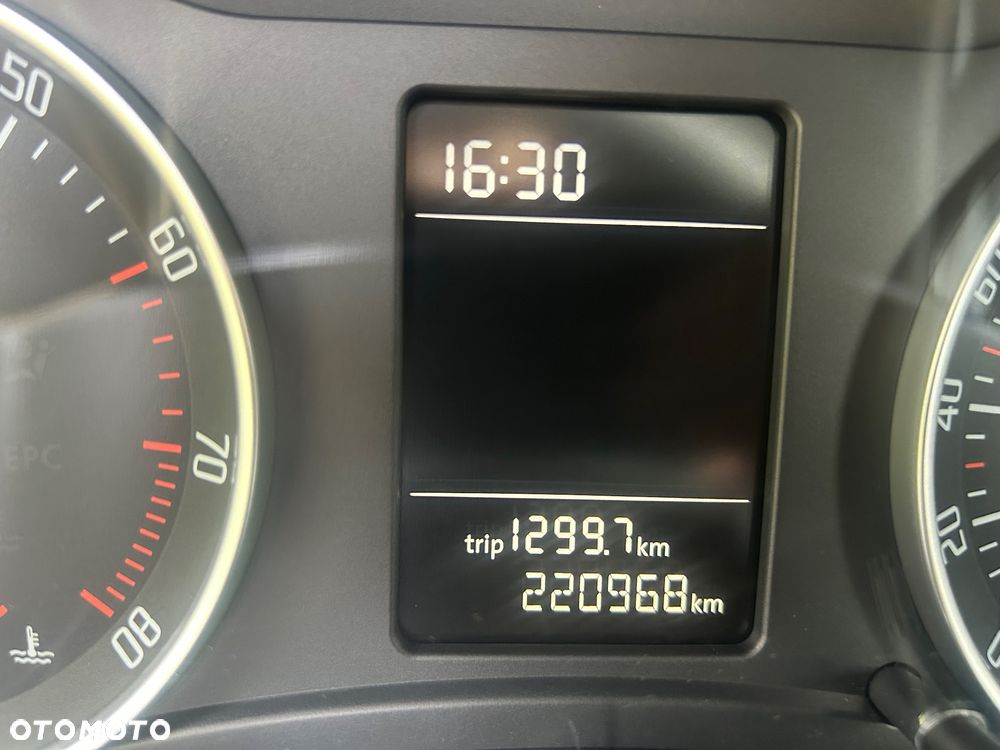 Skoda Octavia 1.6 - 8