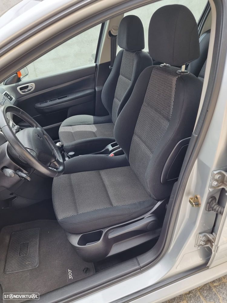 Peugeot 307 1.6 HDi Executive - 13