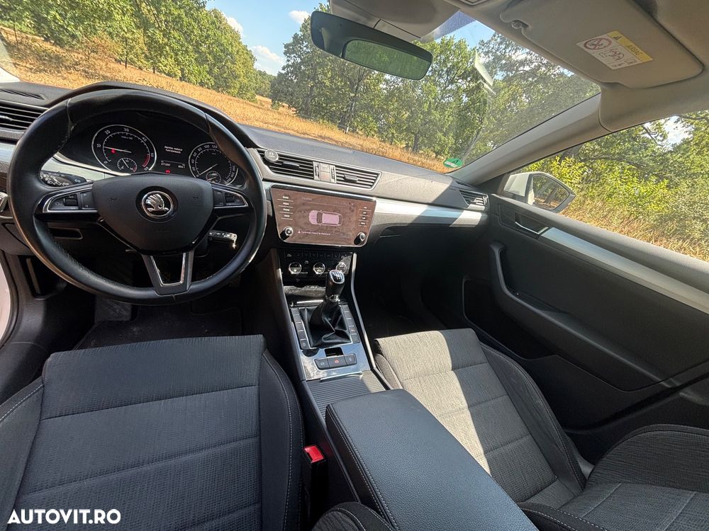 Skoda Superb 2.0 TDI Ambition - 18