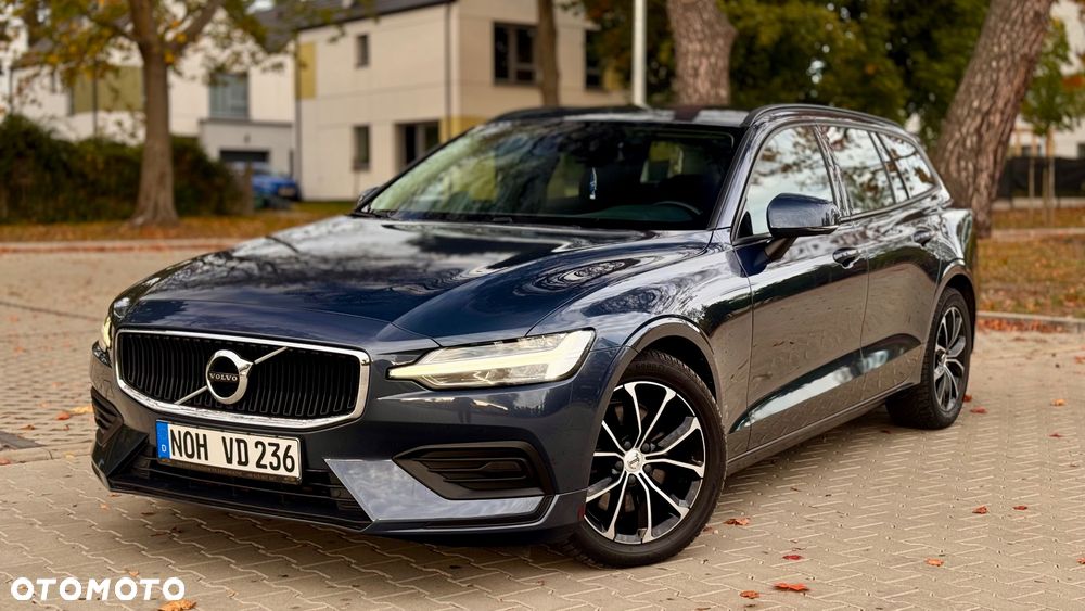 Volvo V60 B3 B DKG Momentum - 22
