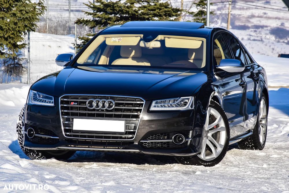 Audi S8 - 6