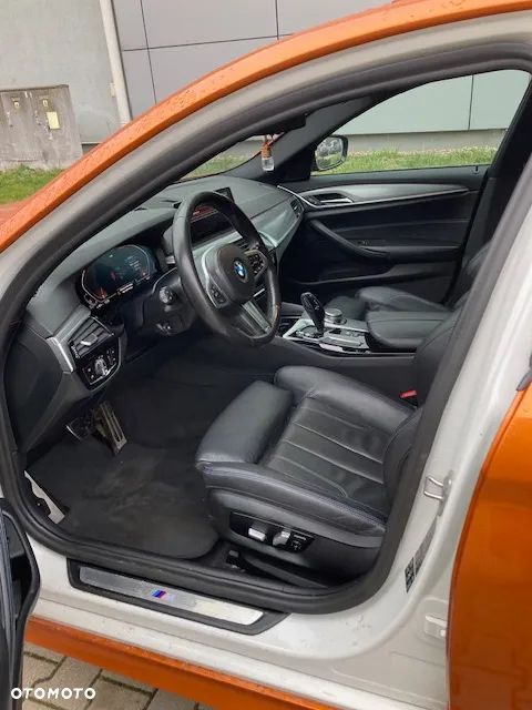 BMW Seria 5 520d xDrive - 8