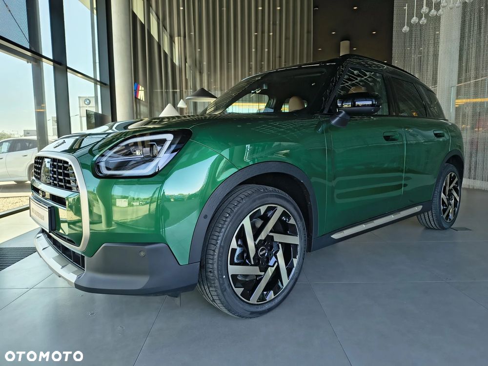 MINI Countryman C mHEV Linia Favoured - 2