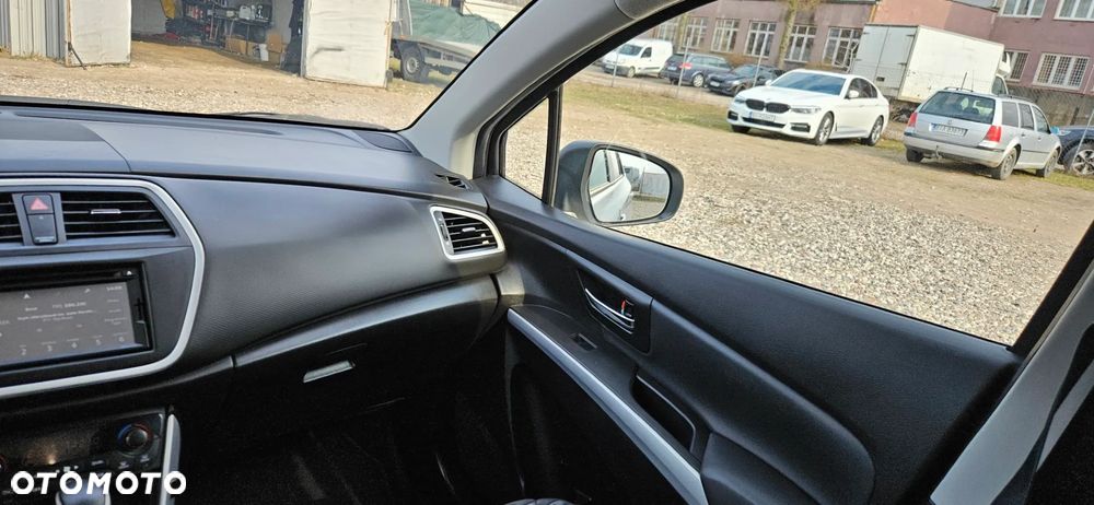 Suzuki SX4 S-Cross 1.6 VVT CVT 4x4 limited - 30