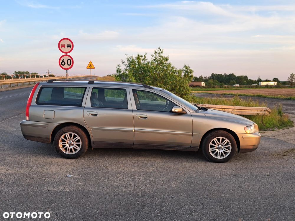 Volvo V70 2.4 Kinetic - 5