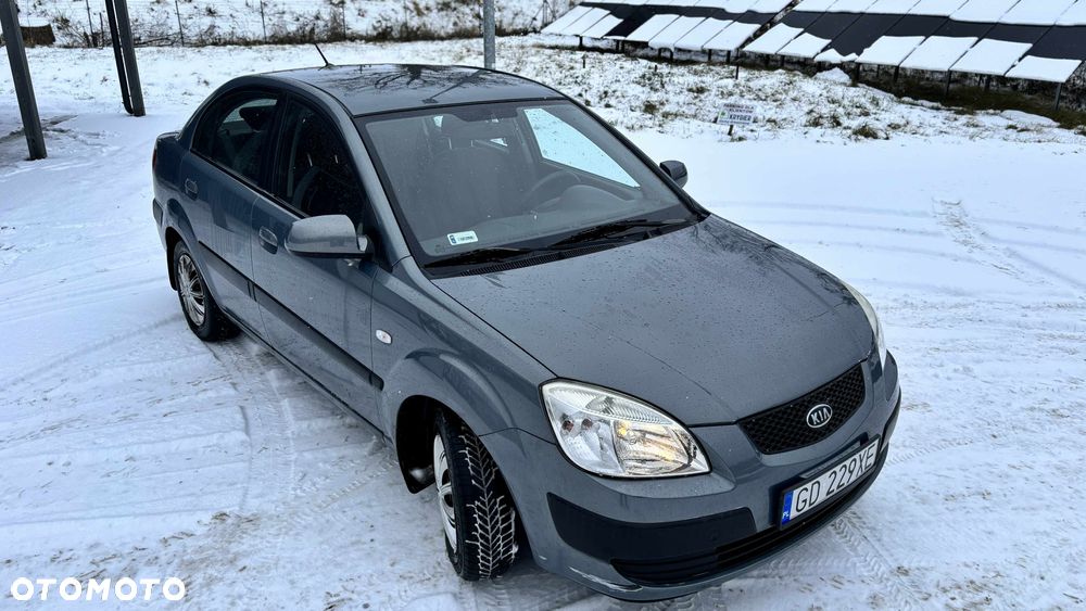 Kia Rio - 6