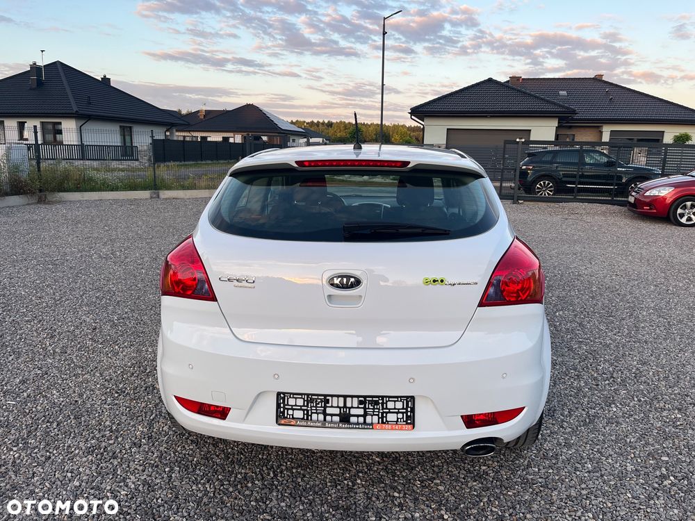 Kia ProCeed 1.4 CVVT Dream-Team Edition - 6