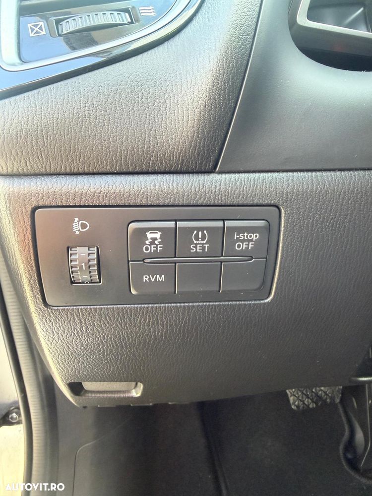 Mazda 3 SKYACTIV-D 150 Automatik Sports-Line - 17