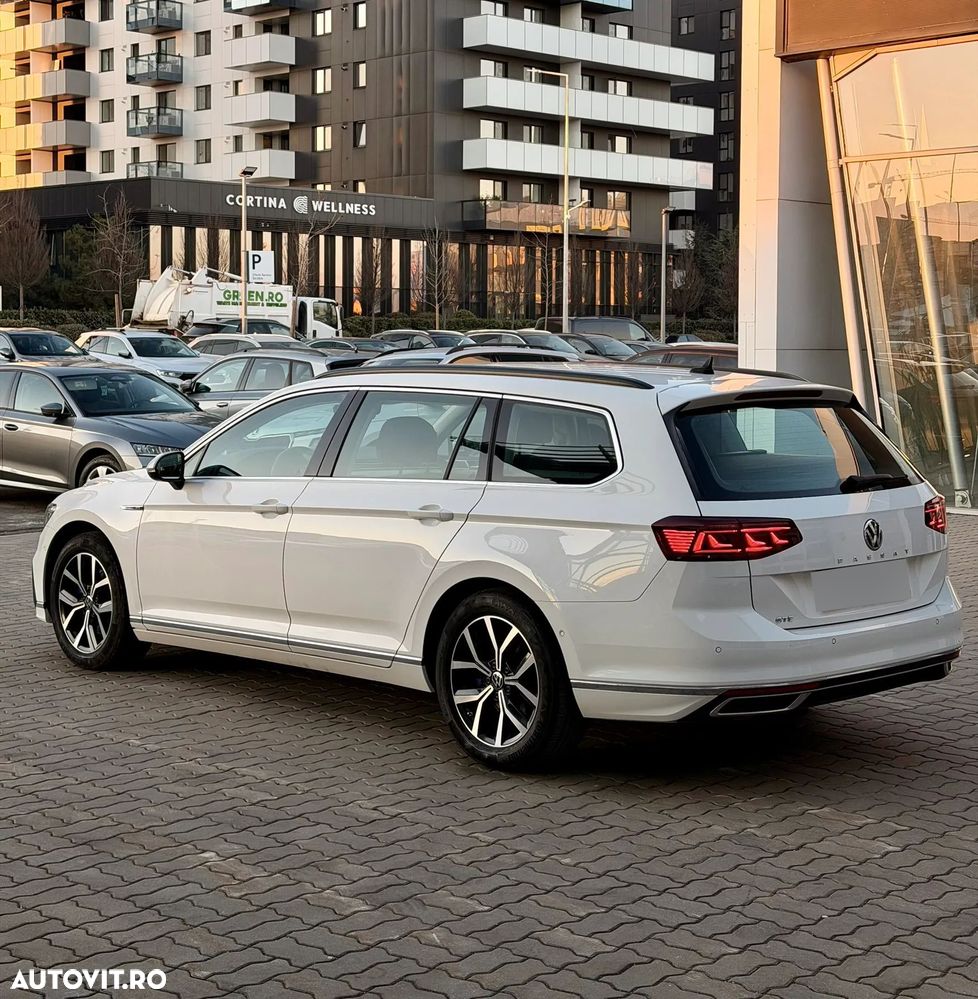 Volkswagen Passat - 3