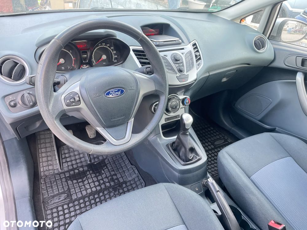 Ford Fiesta 1.25 Trend - 13