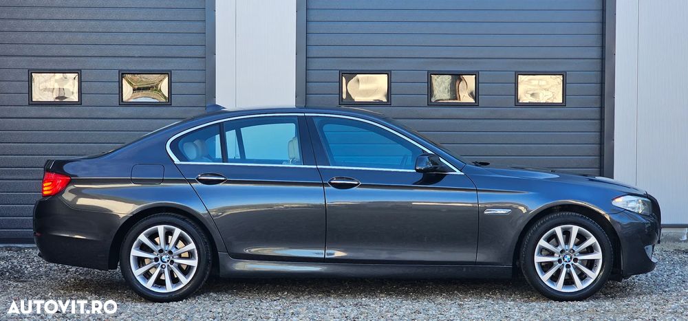 BMW Seria 5 520d Aut. Luxury Line - 18