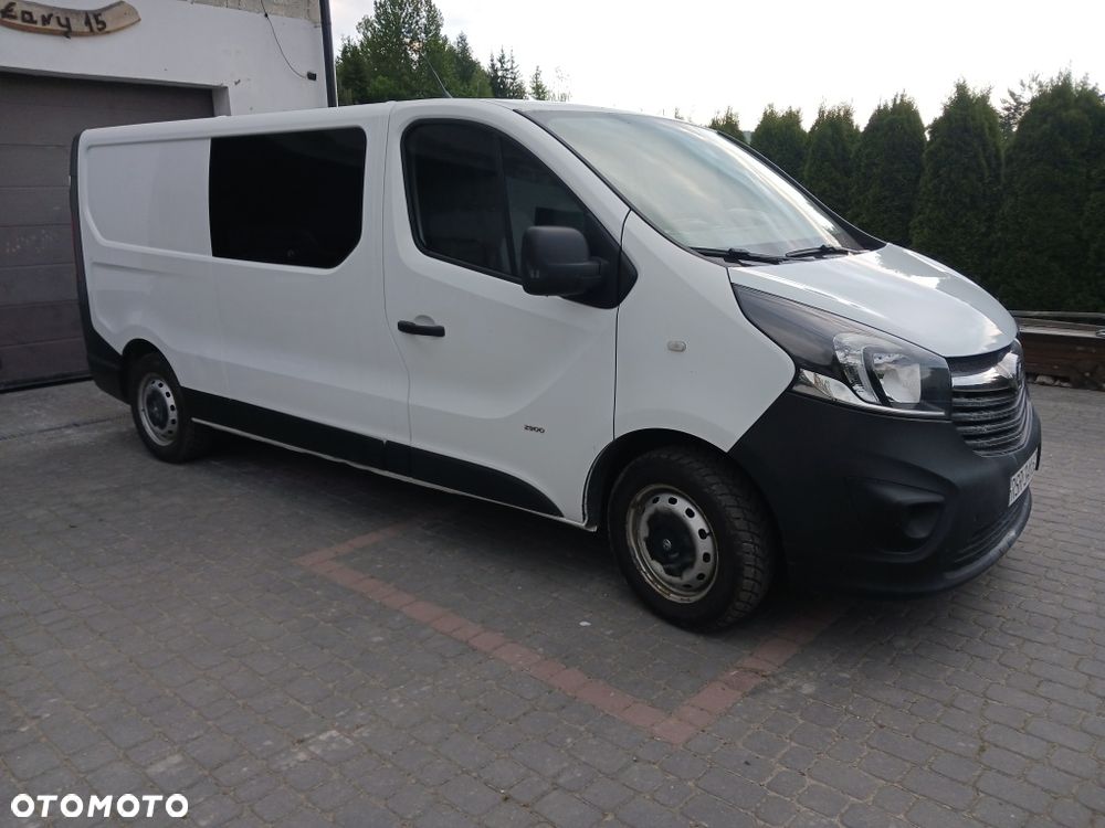 Opel Vivaro - 1