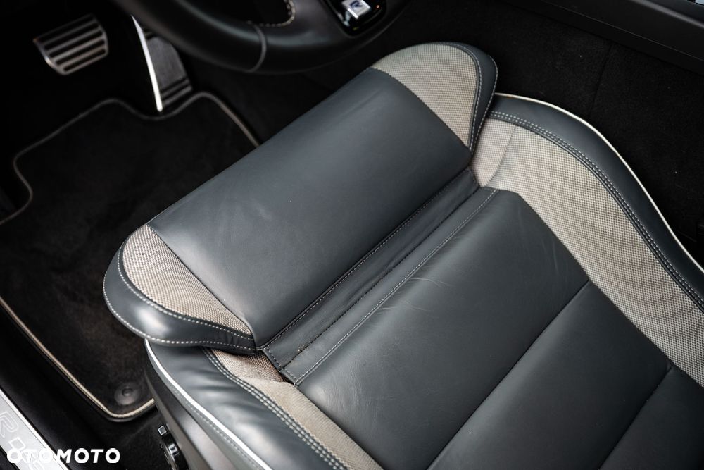 Volvo XC 60 D4 SCR R-Design - 26